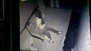 ரேடியன்ட் கியா டெர்சாவின் குளியலறை டாங் ரைடு