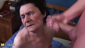 பிக் பூப்ட் ஜெர்மன் MILF துப்புரவுப் பெண் ஃபக்