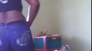 தலை முதல் கால் வரை PantyHose இல் நடாஷா