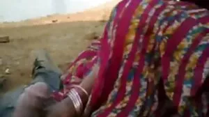 VR ஸ்லட்ஸ் ஏஞ்சலா வெள்ளை கத்தரிக்கோல் மற்றும் 69s Buxom லவர்