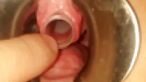 பெஸ் மார்பகத்துடன் ரூம்மேட் டெம்ப்டேஷன்ஸ்