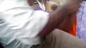 முழு செக் குடியரசின் மிகப்பெரிய மார்பகங்கள் ஜிஸ்ஸால் மூடப்பட்டிருக்கும்