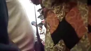 நான் சின்கோ டி மாயோவில் என் சகோதரியை ஃபக் செய்ய விரும்பவில்லை